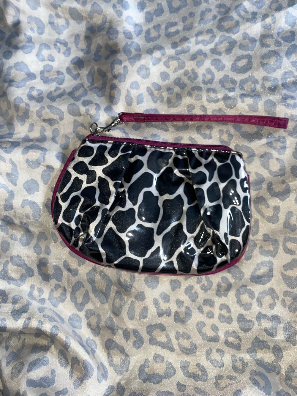 Black & White Giraffe Print Wristlet